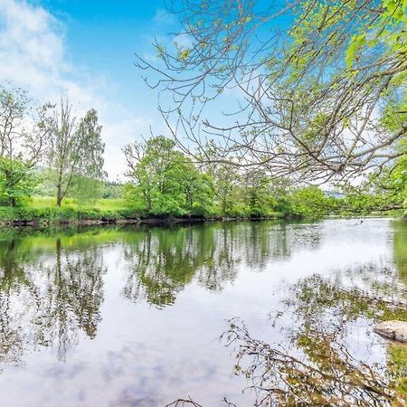 3 Bedroom Luxury Home, Hot Tub, Stunning Views Of Killin, Sitting On The River Dochart Экстерьер фото
